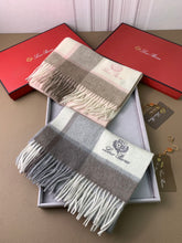 China Replica Gucci Scarf 46usd Only